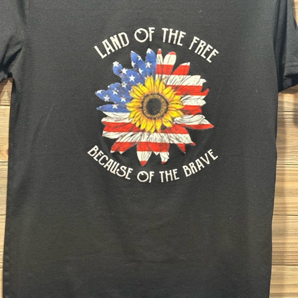 Black Graphic Tee with Patriotic Sunflower Design